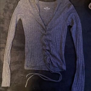 a soft hollister snug fit long sleeve size small